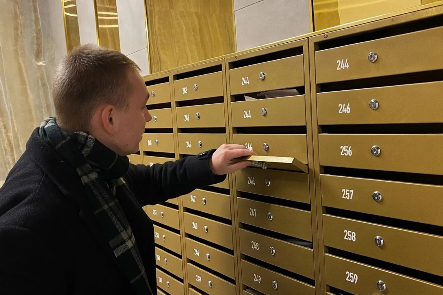 Тарифы ЖКХ вырастут до 22%, покупатели вторички охотятся на квартиры с мебелью. Главное о жилье за неделю